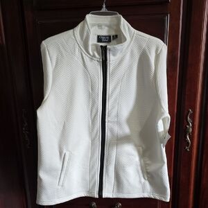 Onque Casuals White Long Sleeve Jacket Lightweight Design With Pockets